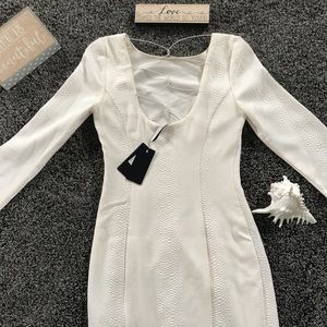 Guess l/s reptile print lace up dress.